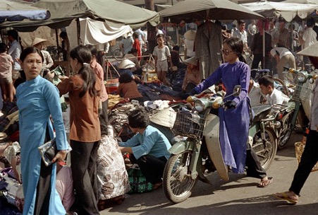 Chợ trời Sài Gòn trước năm 1975 - Một miền ký ức thật đẹp